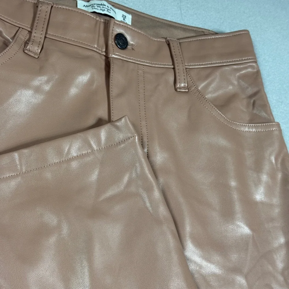 Abercrombie & Fitch The 90s Straight Ultra High Rise Tan Faux Leather Pant 29 8L